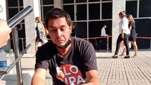 Corte destraba caso de padre encadenado para conseguir remedio