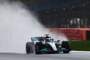 Mercedes presenta sus nuevas 'flechas de plata'