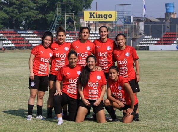 Acompañá a la Albirroja Femenina - APF
