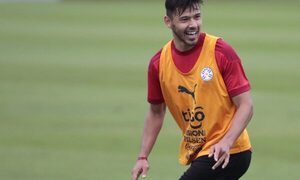Oscar Romero se va a Boca por llamado de Riquelme, y Barrios Schelotto (VIDEO)