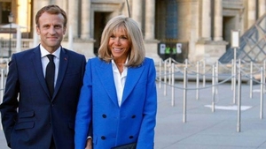 Diario HOY | Esposa de presidente de Francia denuncia a dos mujeres por rumores sobre su sexo