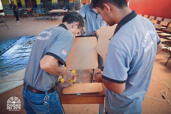 Reparan instalaciones y muebles del Centro Educativo Municipal para inicio de clases - La Clave