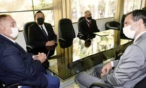 Segovia no percibe remuneración de gobernación