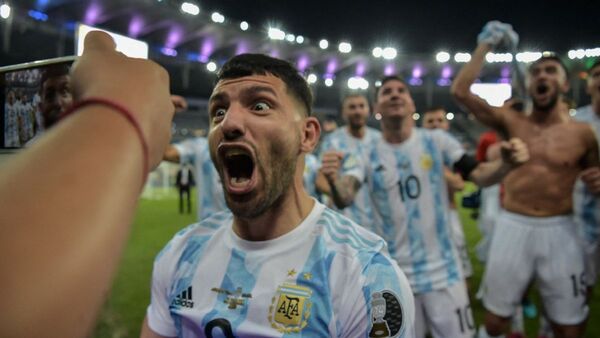 Sergio Agüero revela que podría ir a Qatar con Argentina