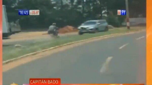 ¡No era su día! Motociclista sufrió brutal accidente y sobrevivió | Noticias Paraguay