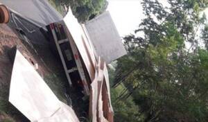 Crónica / Mecánico murió aplastado por camión de cargas