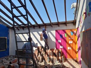 MEC se compromete en reparar techo colapsado de escuela en Pilar - Nacionales - ABC Color