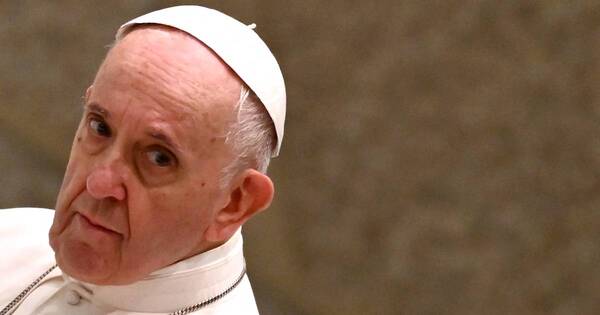 La Nación / “¡Una vergüenza para todos!”, dice el papa Francisco por vientos de guerra