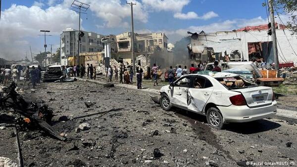Bombardero suicida mata al menos a 12 personas en Somalia - El Independiente