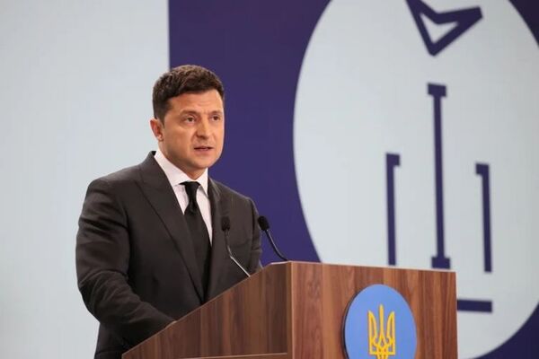 El presidente de Ucrania pidió más apoyo occidental: “Somos el escudo de Europa contra el ejército ruso”
