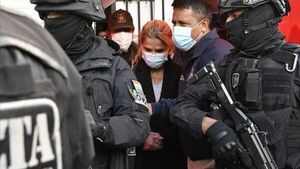 Bolivia: expresidenta en huelga no logra ser hospitalizada