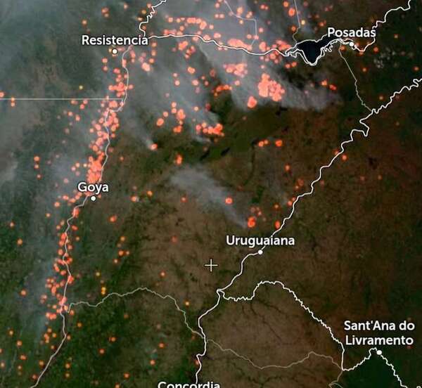 Ante inacción del gobierno K, Bolsonaro envía bomberos a Corrientes a combatir los incendios