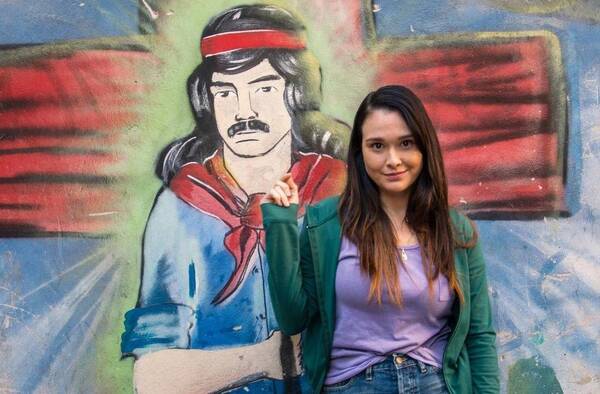Crónica / ¿Lali se queda o vuelve ashá?