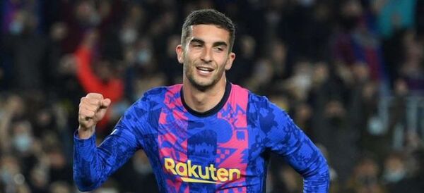 Investigación en Nike por falta de logo y escudo en la camiseta de Ferran Torres