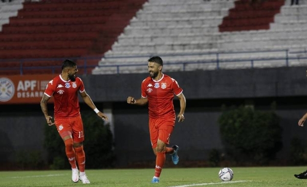 Diario HOY | Sasá le da al Rojo de Mallorquín su primer triunfo en Primera