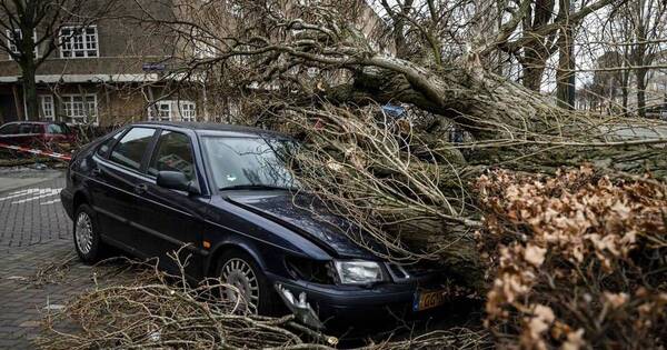 La Nación / Tormenta Eunice azota el noroeste de Europa