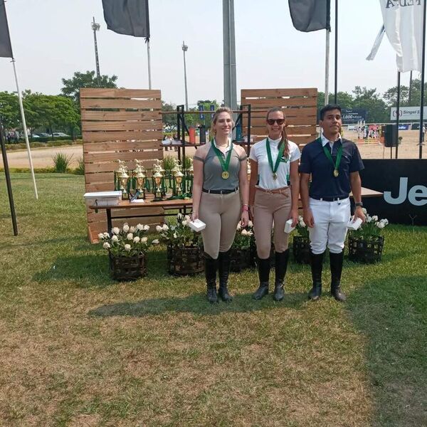 Gerardo Sánchez golpea primero en la primera fecha del Ranking Nacional de Hipismo - Polideportivo - ABC Color