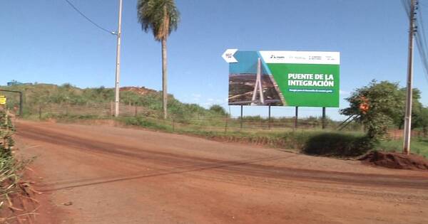 La Nación / Prevén duty free en zona del Puente de Integración
