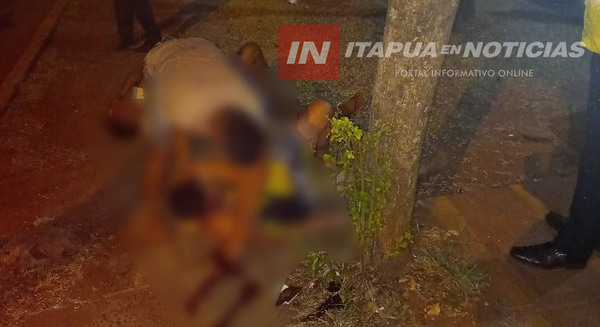 CAMBYRETÁ: MOTOCICLISTAS SUFREN LESIONES TRAS CAER AL ASFALTO - Itapúa Noticias