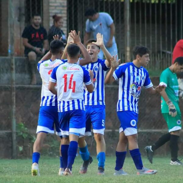 12 de Octubre, único al mando de la Sub 18 - Fútbol - ABC Color