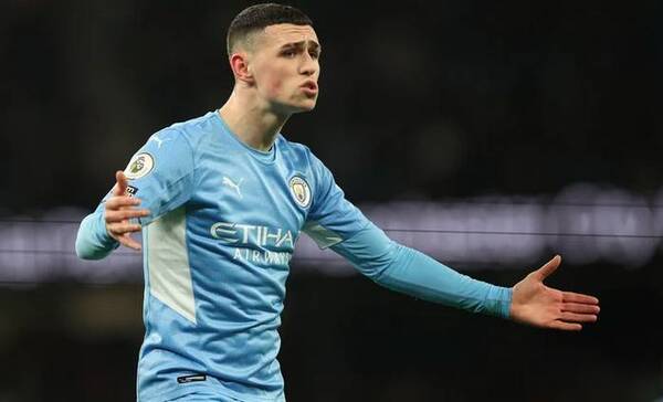 Crónica / Garrotearon a la mamá de un jugador del City