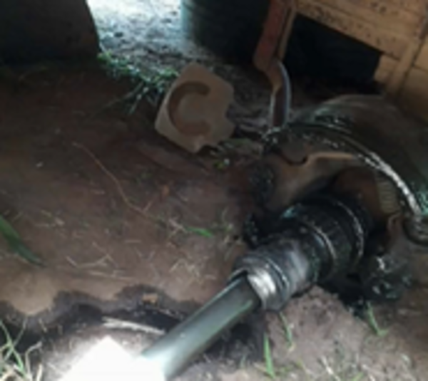 Mecánico fallece aplastado por un camión - Paraguay.com