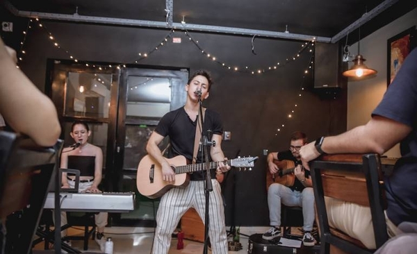 Diario HOY | Álvaro Gahete presenta el videoclip de “Canción de Despedida”