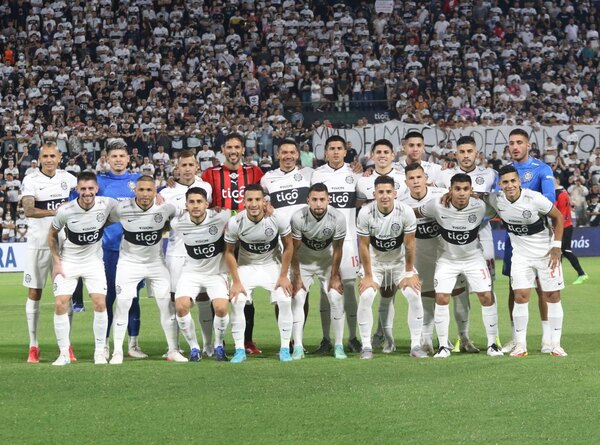 El gesto de los jugadores de Olimpia en apoyo a Roque Santa Cruz