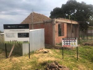 Mañana se inicia las clases y hay aulas sin concluir por el MEC en Pedro Juan Caballero