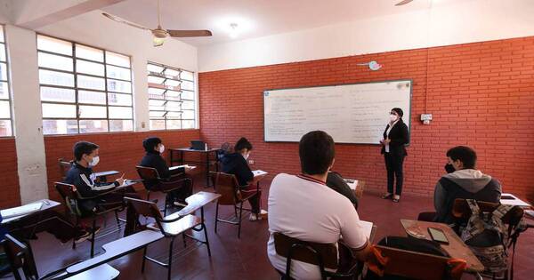 La Nación / Más de 1.500.000 alumnos vuelven hoy a las aulas