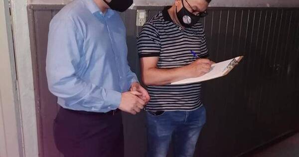La Nación / Imputan a 3 personas por tener encerrada a anciana