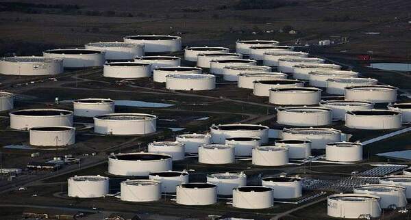 Precio internacional del petróleo alcanza los 90 dólares por barril