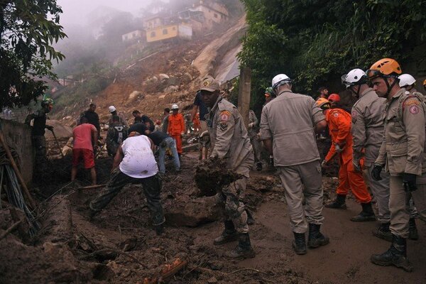 Ya son 165 los muertos por los deslizamientos de tierra en Petrópolis y casi 200 los desaparecidos - .::Agencia IP::.