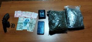 Incautan marihuana de vehículo estacionado en shopping - Nacionales - ABC Color