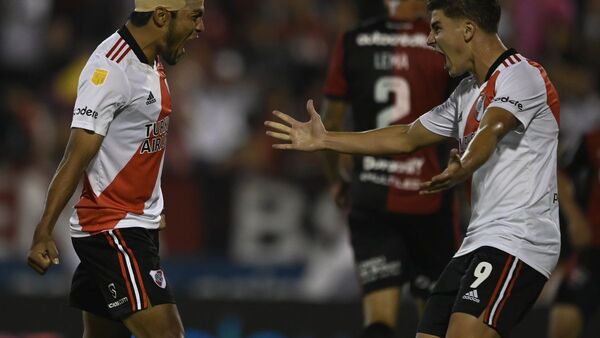 Robert Rojas retorna con gol en River Plate