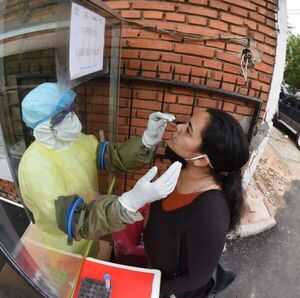 Covid-19: Salud reporta leve descenso de casos con 811 positivos y 8 fallecidos