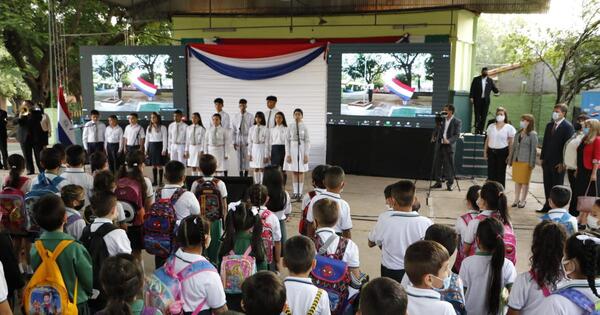 Año lectivo inicia con la apertura de casi 9.000 instituciones