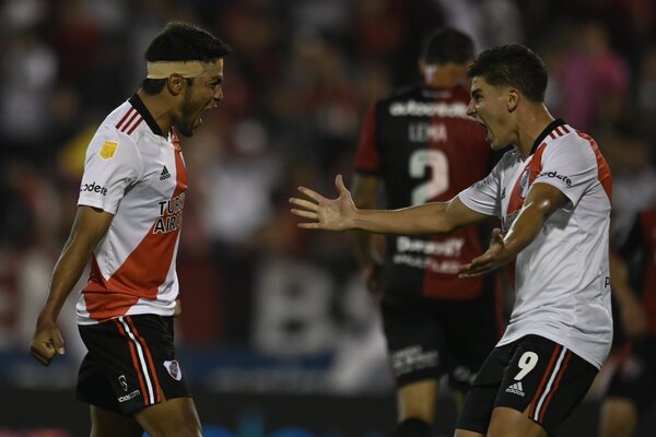 Robert Rojas marca en el triunfo de River Plate en Rosario