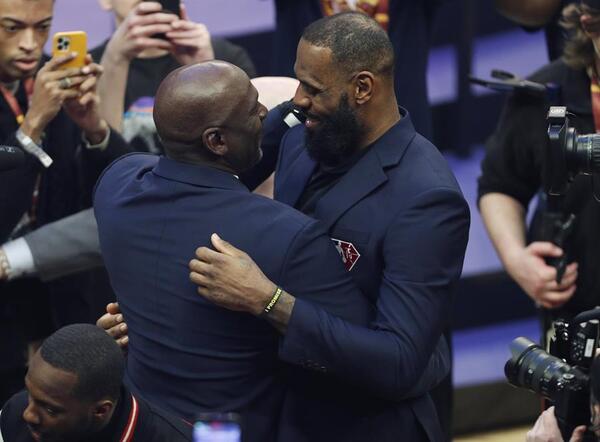 LeBron se reencuentra con Jordan en el All-Star - El Independiente