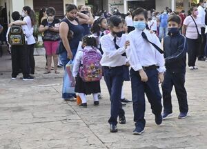 Las aulas cobran vida en un nuevo desafío  por salvar la educación - Nacionales - ABC Color