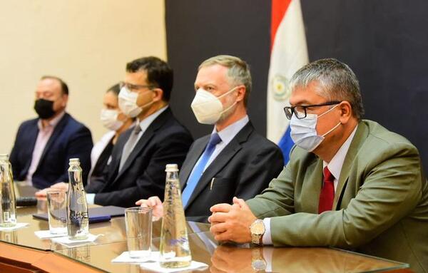 Paraguay recibe 500 mil tapabocas por gentileza de Alemania