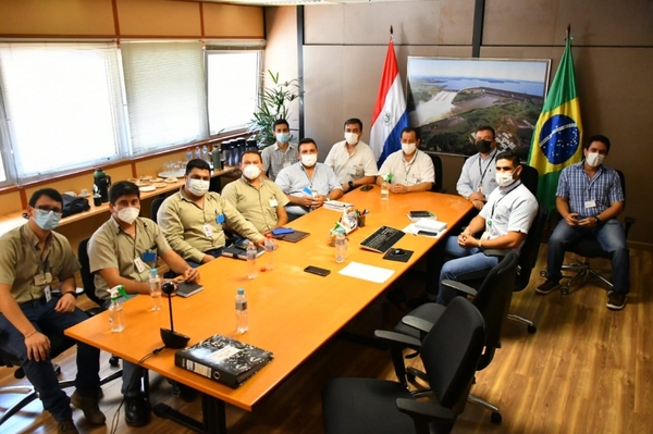 ANDE e Itaipu instalaron 2.000 transformadores en Asunción, Central y Alto Paraná - .::Agencia IP::.