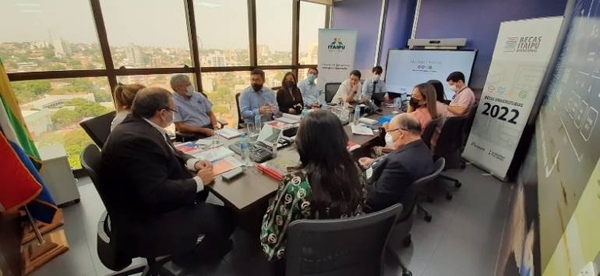 Diario HOY | BECAL acompañará proceso de definición y concesión de becas de Itaipú