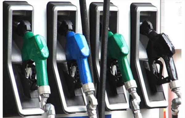 ¿Seguís distraído? Según el MIC el combustible volverá a subir 500 Gs