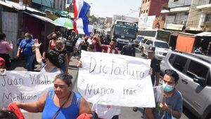 Mercado 4: Comerciante apoya a director y pide disculpas por pelea