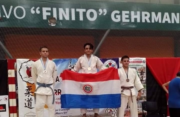 Diario HOY | Judokas paraguayos logran 10 Oros en Argentina