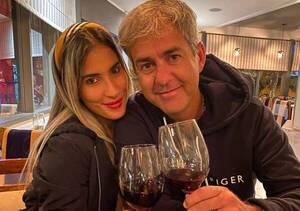 Crónica / ¡Confirmó que está soltero con su cena a base de pan con fiambre!
