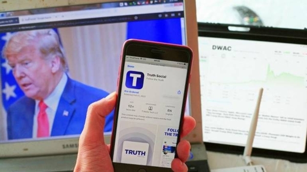 Diario HOY | La red social de Trump se estrena con problemas técnicos
