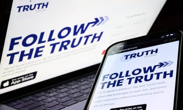 Truth Social: Donald Trump lanza oficialmente su propia red social en el App Store
