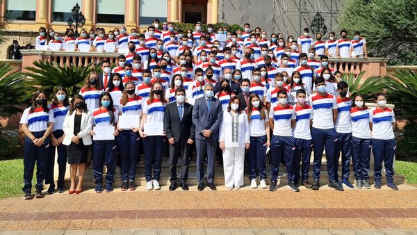 Duplican inversión y entregan becas deportivas a 239 atletas de élite - ADN Digital